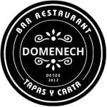 Bar Domenech. C. del Pui, 1 baix. Andorra la Vella. Tel. (+376) 821 571. Bar Restaurant Domènech (Snack Bar Domèn) Ubicado en el Carrer del Pui, 1, este local es muy conocido tanto por los residentes como por los visitantes que buscan una opción auténtica y con una excelente relación calidad-precio en el centro histórico. Menú del Día Imbatible: Es uno de los puntos más destacados, ofreciendo un menú completo por solo 13,50 €. Es una de las opciones más económicas y equilibradas que puedes encontrar en la zona, ideal para una comida casera durante la jornada. Especialidad en tapas: El restaurante destaca por su oferta de tapas variadas, perfectas para compartir en un ambiente distendido. Son famosas por su sabor tradicional y raciones generosas. Domingos de arroz: Tal como mencionas, el arroz a la paella es el protagonista indiscutible de los domingos, convirtiéndose en una cita obligada para quienes disfrutan de este plato clásico en un ambiente familiar. Ambiente y horario: Es un lugar acogedor con un servicio cercano. Abre todos los días de 8:00 a 23:00, lo que lo hace muy versátil tanto para desayunos como para cenas tardías. Datos de contacto: Dirección: Carrer del Pui, 1, AD500 Andorra la Vella. Teléfono: +376 821 571 Es una opción fantástica si buscas comer bien sin gastar de más en una de las calles con más encanto de la capital andorrana. Horarios de 7 de la mañana a 12 de la noche todos los días. La cocina cierra a las 11.